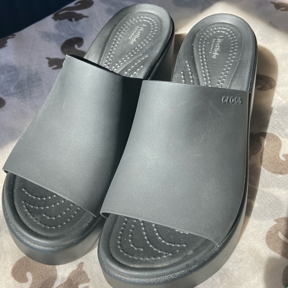 CROCS Brooklyn Slide Heel
